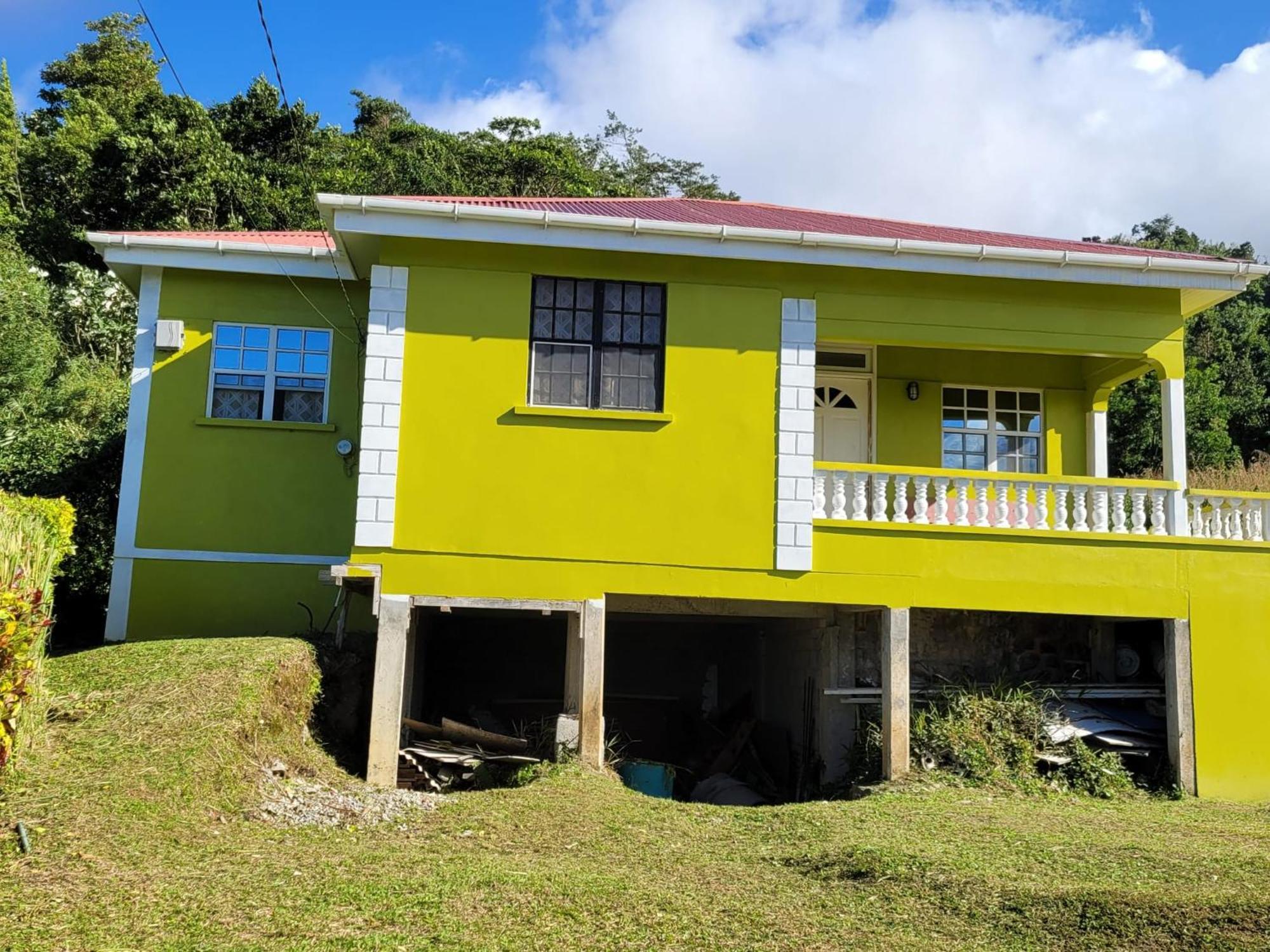 Tim'S & Mag'S Home Stay Roseau Exterior photo